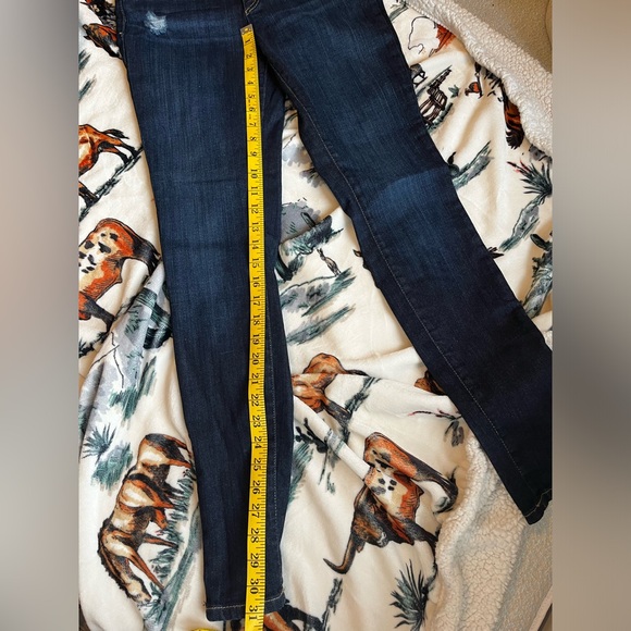 27 Yoga Stretch Skinny Jeans - Picture 4 of 4